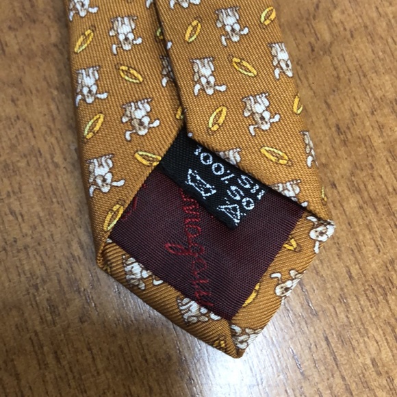 Salvatore Ferragamo silk tie Dog and collar print in gold - Picture 5 of 7